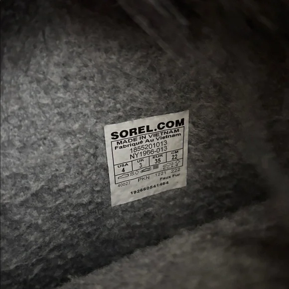 Sorel Youth Joan Of Arctic Waterproof Black Winter Boots, Kids’ Size 4 EU 35 - Picture 9 of 9